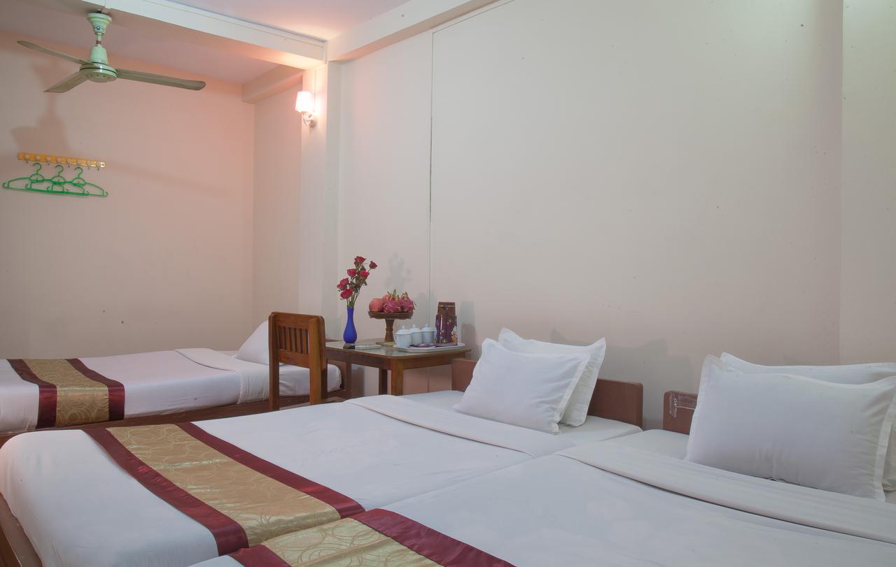 Mother Land Inn 2 Yangon Exterior foto